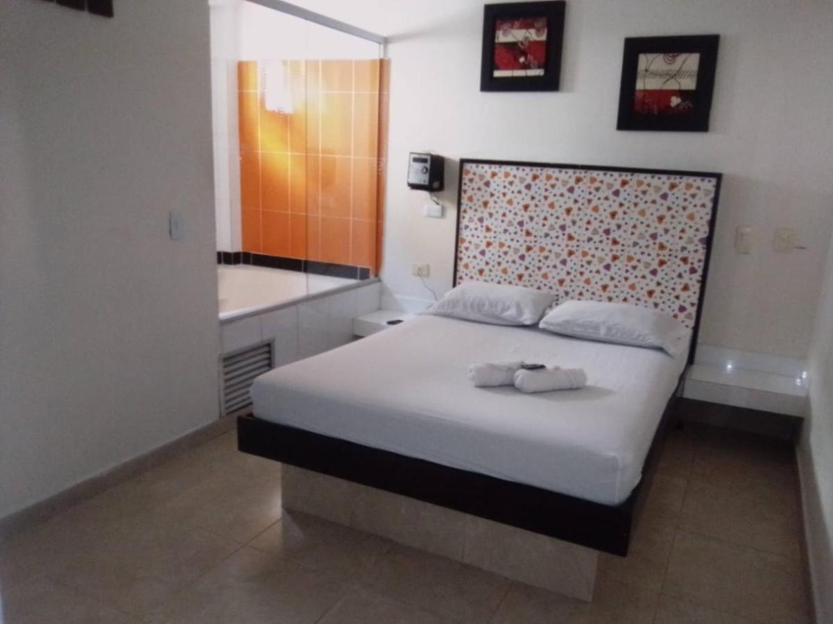 Hotel Marat Medellin Ngoại thất bức ảnh