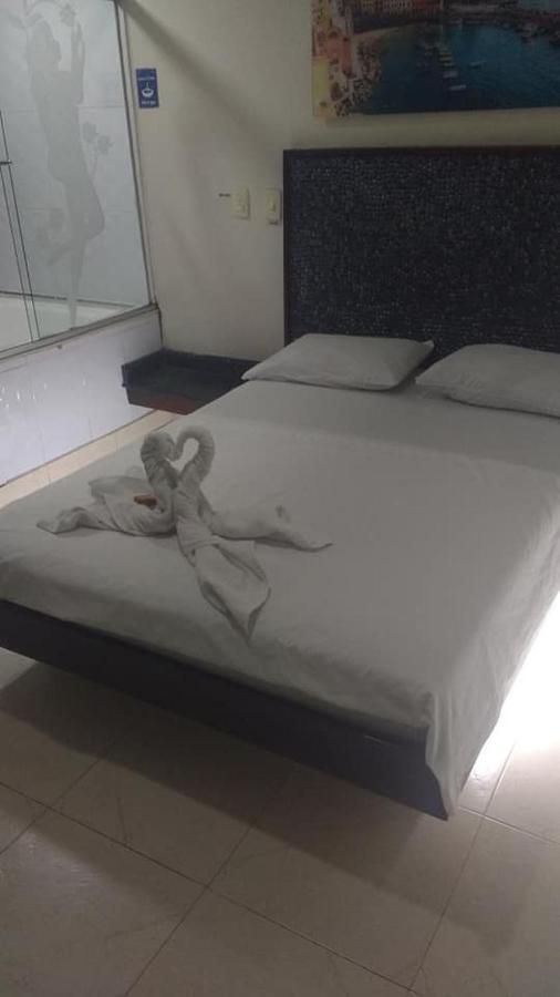 Hotel Marat Medellin Ngoại thất bức ảnh